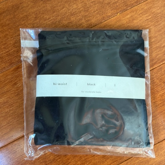 SET OF THREE BLACK ICON BY THINX LEAK PROOF PANTIES HI-WAIST LARGE - Picture 2 of 3